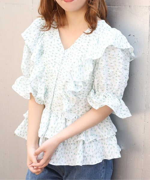 one after another NICE CLAUP / 【ZOZOTOWN限定】ラッフルペプラムブラウス (56291825)